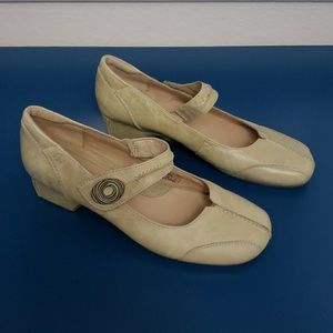 Josef Seibel Mary Jane's, Like New, Size 7